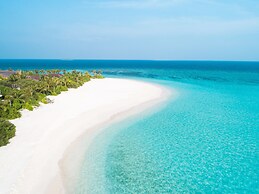 Kuredhivaru Resort & Spa Maldives