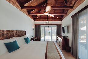 Kuredhivaru Resort & Spa Maldives