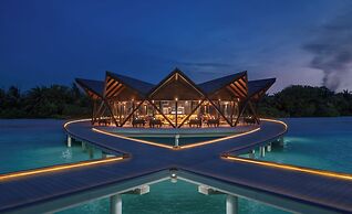 Kuredhivaru Resort & Spa Maldives