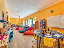 Kuredhivaru Resort & Spa Maldives