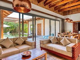 Kuredhivaru Resort & Spa Maldives