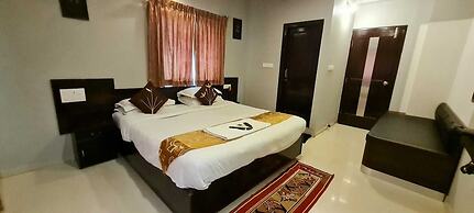 4 Seasons Suites