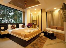 4 Seasons Suites