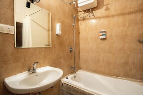 4 Seasons Suites
