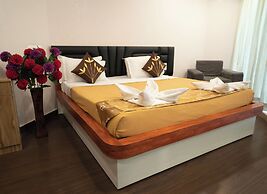 4 Seasons Suites
