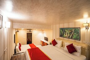 4 Seasons Suites