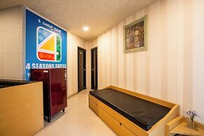4 Seasons Suites