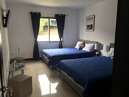 Las Yagrumas Condo Escazu