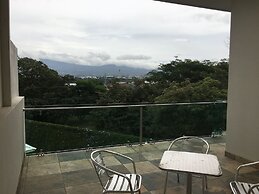 Las Yagrumas Condo Escazu