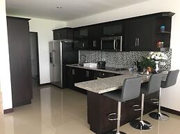 Las Yagrumas Condo Escazu