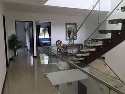 Las Yagrumas Condo Escazu