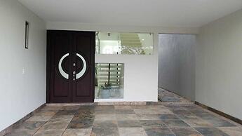 Las Yagrumas Condo Escazu