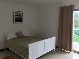 Las Yagrumas Condo Escazu