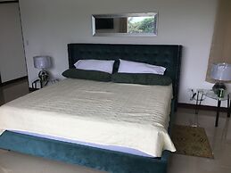 Las Yagrumas Condo Escazu