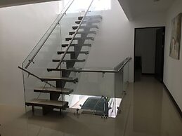 Las Yagrumas Condo Escazu