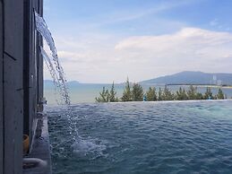 Santori Hotel Danang Bay