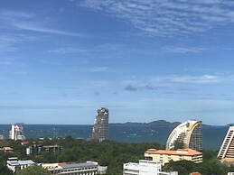 Lumpini Wongamat Suites