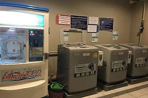 Lumpini Wongamat Suites