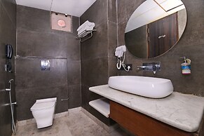 Staybook Hotel Nitya Maharani