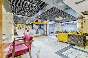 Staybook Hotel Nitya Maharani