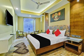 Staybook Hotel Nitya Maharani