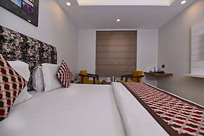 Staybook Hotel Nitya Maharani