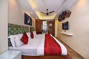 Staybook Hotel Nitya Maharani
