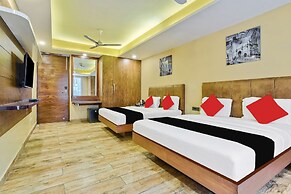 Staybook Hotel Nitya Maharani