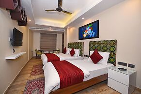 Staybook Hotel Nitya Maharani