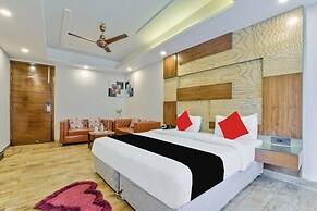 Staybook Hotel Nitya Maharani