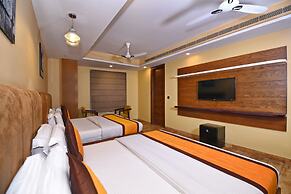 Staybook Hotel Nitya Maharani