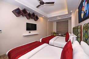 Staybook Hotel Nitya Maharani