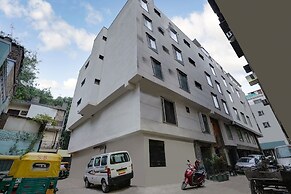 Staybook Hotel Nitya Maharani