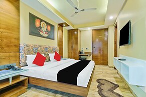 Staybook Hotel Nitya Maharani
