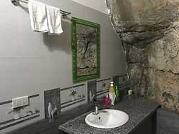 Trang An Valley Bungalow