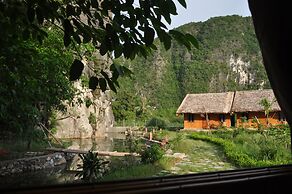 Trang An Valley Bungalow