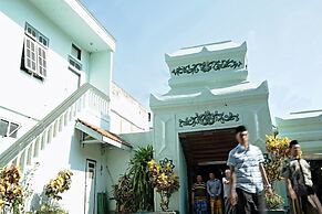 Palm Park Hotel Surabaya