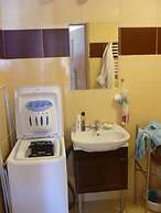 Folks Village Plowce House