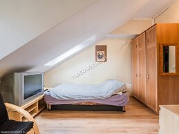 Folks Village Plowce House