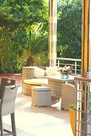 SelaMod Village guest House