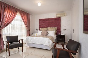 SelaMod Village guest House