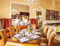 SelaMod Village guest House