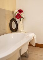 SelaMod Village guest House