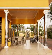 SelaMod Village guest House