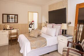 SelaMod Village guest House