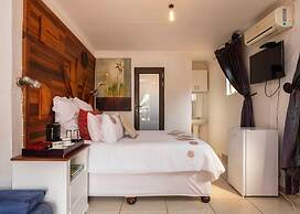 SelaMod Village guest House