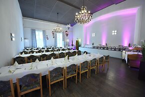 Restaurant & Landhotel Zum Niestetal
