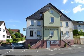 Restaurant & Landhotel Zum Niestetal