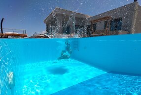 Villa Kedria with a panoramic ocean view