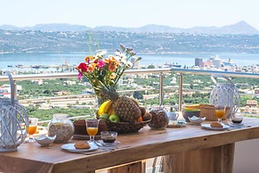 Villa Kedria with a panoramic ocean view